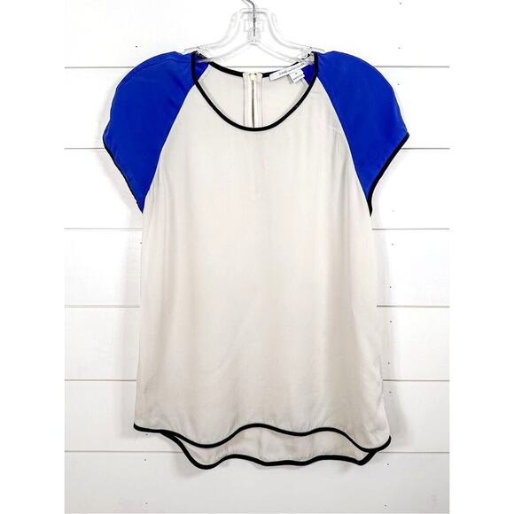 Diane Von Furstenberg Women's Silk High Low Cap Sleeve Blouse Blue Cream Medium - Picture 1 of 12